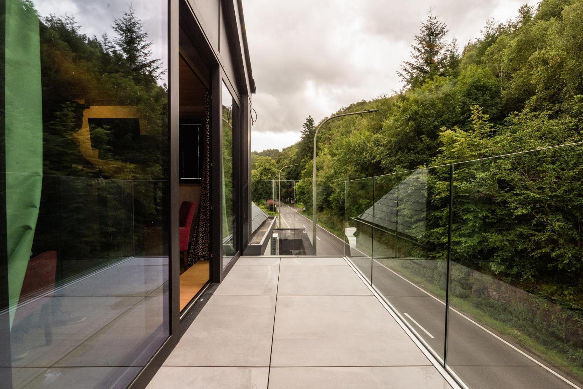 Logis De La Claire Fontaine Hotel
